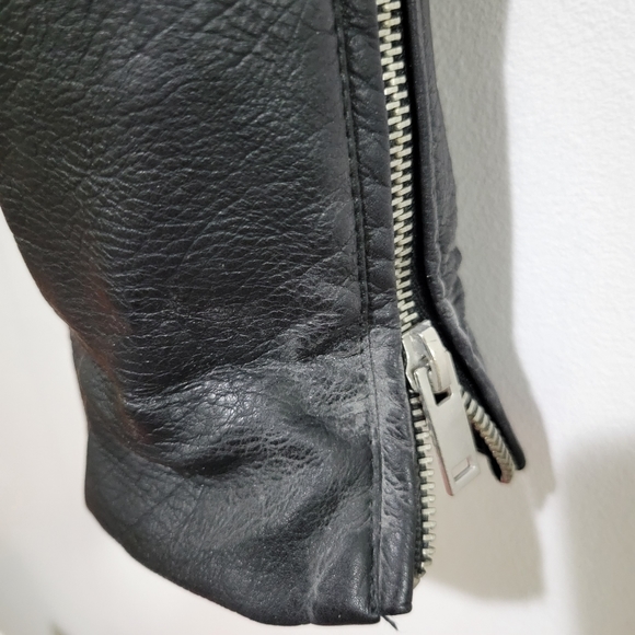 Black faux leather vegan jacket - Picture 3 of 7